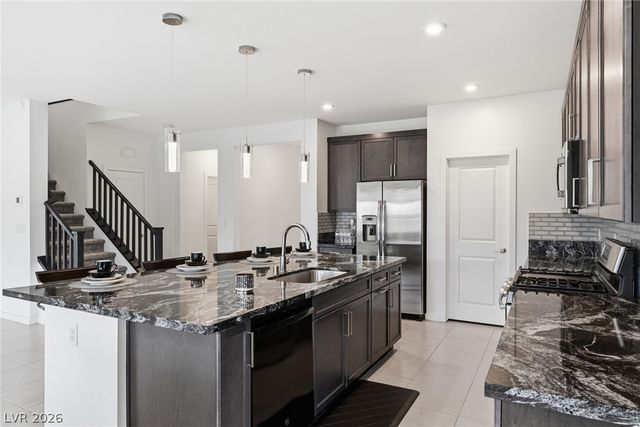 6934 Boulder View Street, North Las Vegas, NV 89084