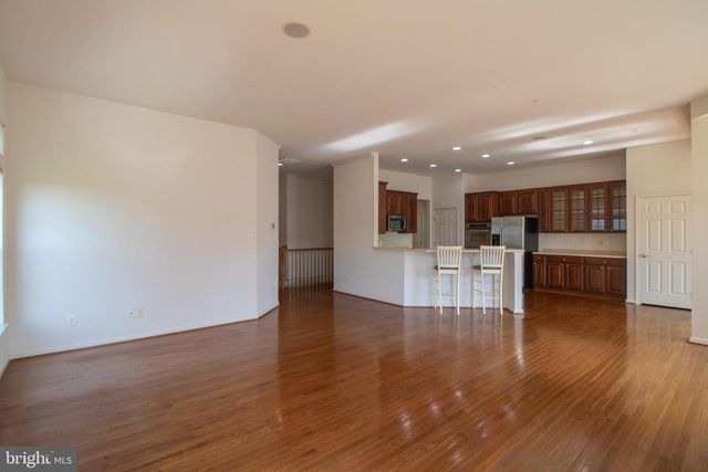 6708 STREAM VIEW LN, Warrenton, VA 20187