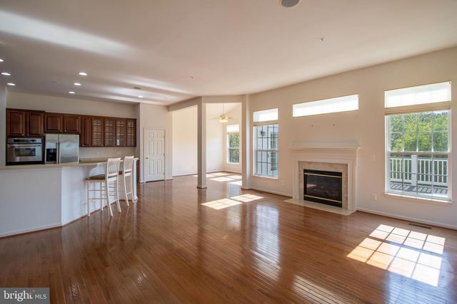 6708 STREAM VIEW LN, Warrenton, VA 20187