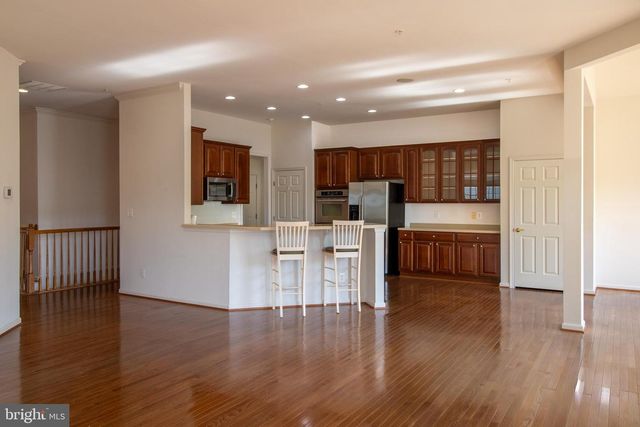 6708 STREAM VIEW LN, Warrenton, VA 20187