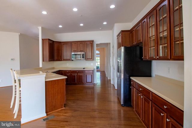 6708 STREAM VIEW LN, Warrenton, VA 20187