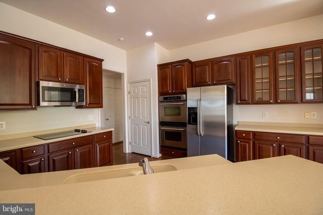 6708 STREAM VIEW LN, Warrenton, VA 20187