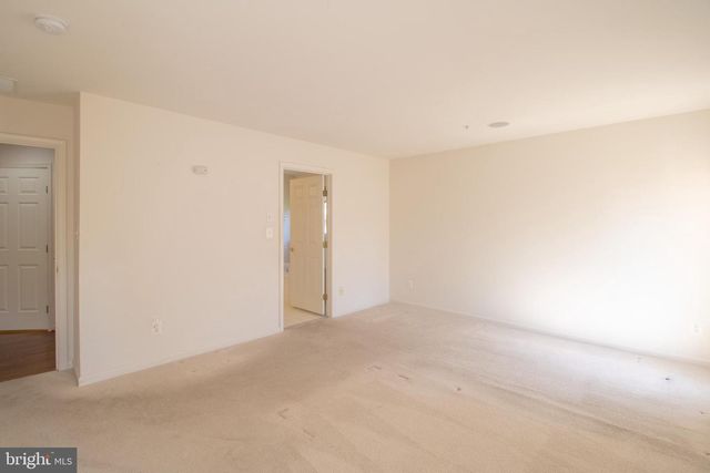 6708 STREAM VIEW LN, Warrenton, VA 20187