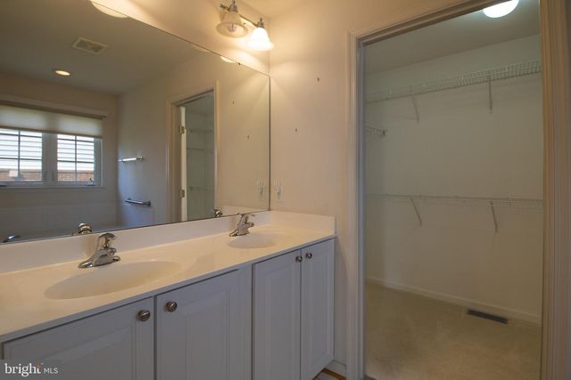 6708 STREAM VIEW LN, Warrenton, VA 20187