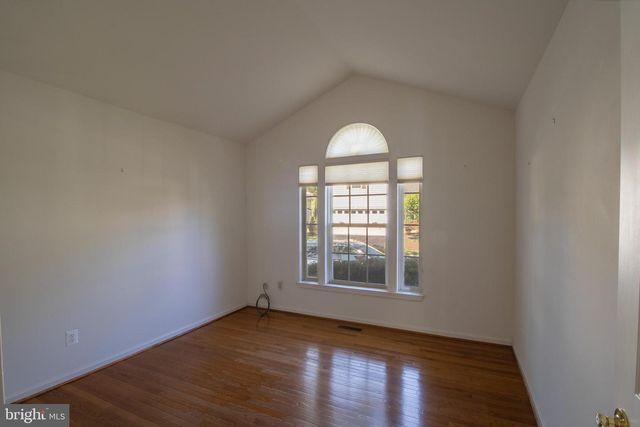 6708 STREAM VIEW LN, Warrenton, VA 20187