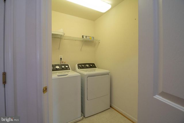 6708 STREAM VIEW LN, Warrenton, VA 20187