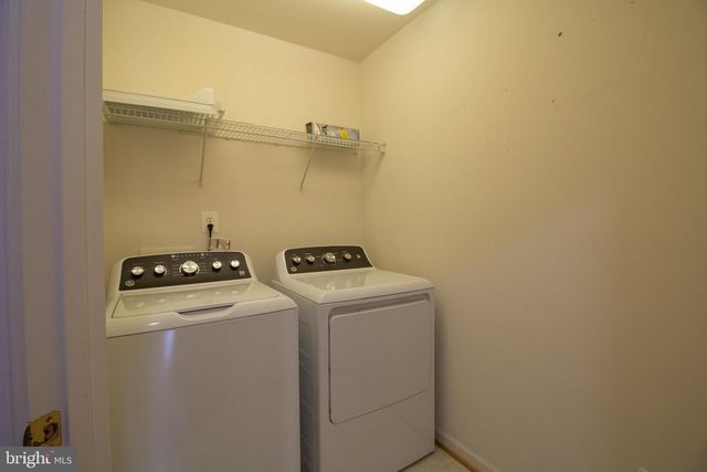 6708 STREAM VIEW LN, Warrenton, VA 20187