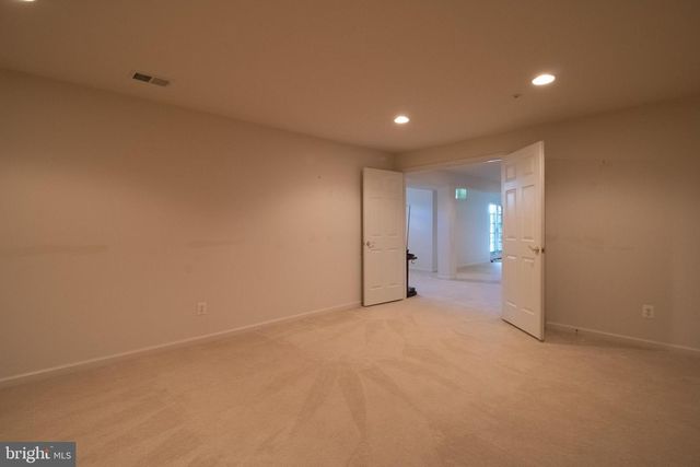 6708 STREAM VIEW LN, Warrenton, VA 20187
