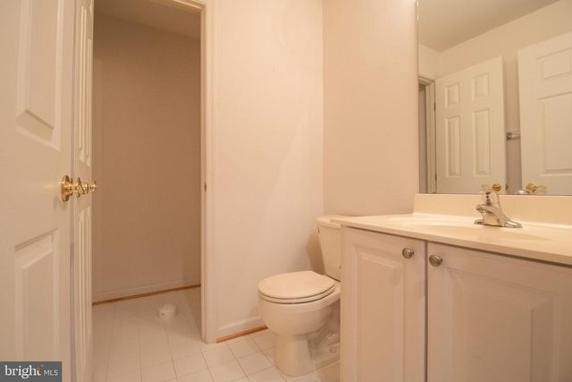 6708 STREAM VIEW LN, Warrenton, VA 20187