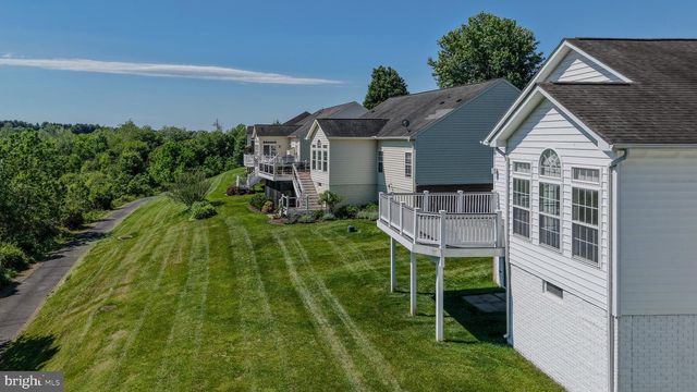 6708 STREAM VIEW LN, Warrenton, VA 20187