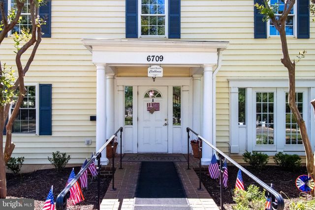 6708 STREAM VIEW LN, Warrenton, VA 20187