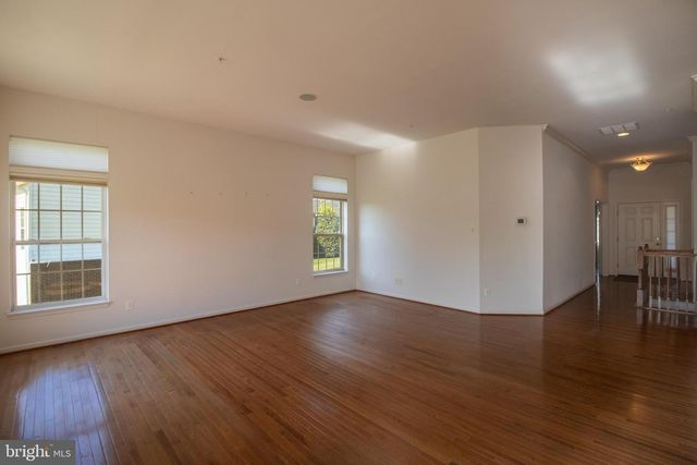6708 STREAM VIEW LN, Warrenton, VA 20187