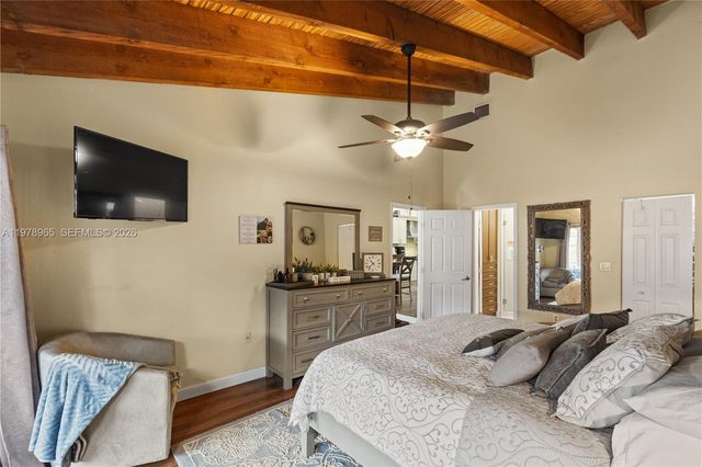 10301 Laurel Ct, Pembroke Pines, FL 33026