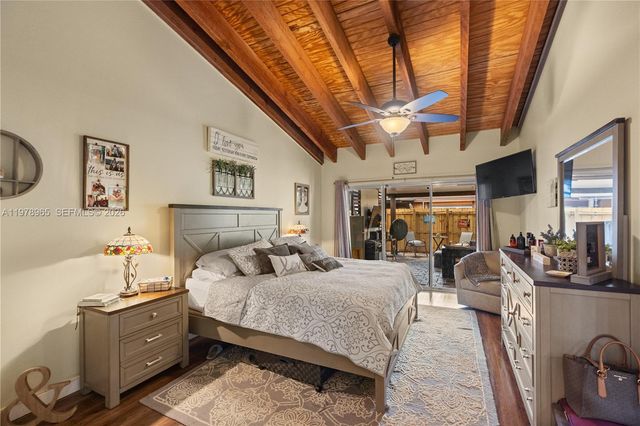 10301 Laurel Ct, Pembroke Pines, FL 33026