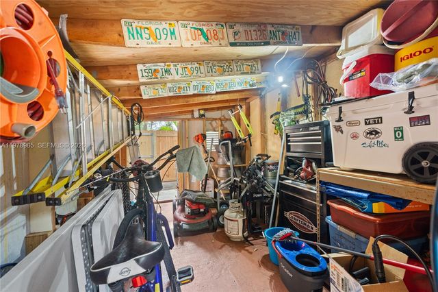 10301 Laurel Ct, Pembroke Pines, FL 33026