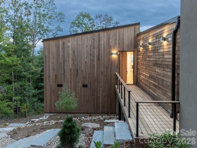 641 Elk Mountain Scenic Highway, Asheville, NC 28804