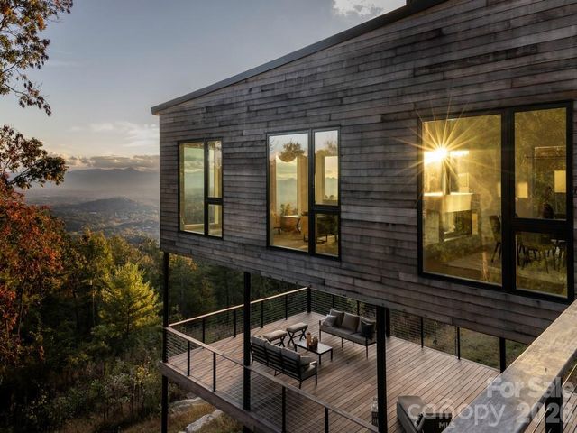 641 Elk Mountain Scenic Highway, Asheville, NC 28804