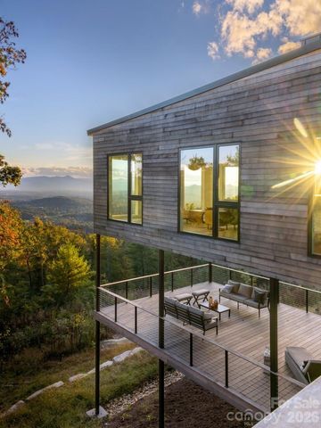641 Elk Mountain Scenic Highway, Asheville, NC 28804