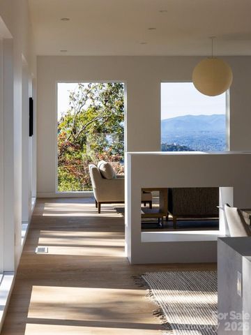 641 Elk Mountain Scenic Highway, Asheville, NC 28804