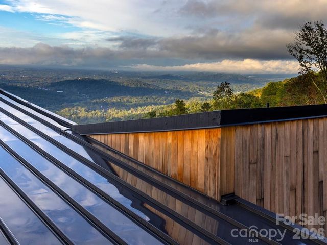 641 Elk Mountain Scenic Highway, Asheville, NC 28804