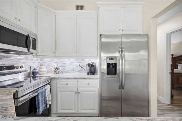 950 Moody RD 111, North Fort Myers, FL 33903