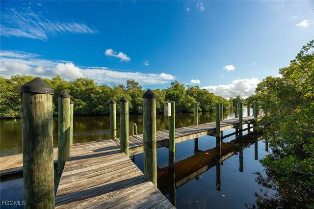 950 Moody RD 111, North Fort Myers, FL 33903