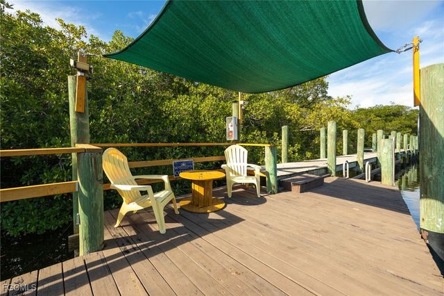 950 Moody RD 111, North Fort Myers, FL 33903