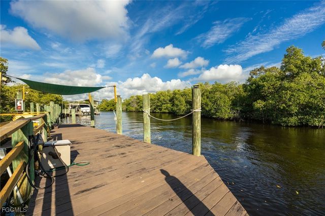 950 Moody RD 111, North Fort Myers, FL 33903