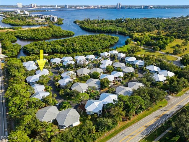 950 Moody RD 111, North Fort Myers, FL 33903