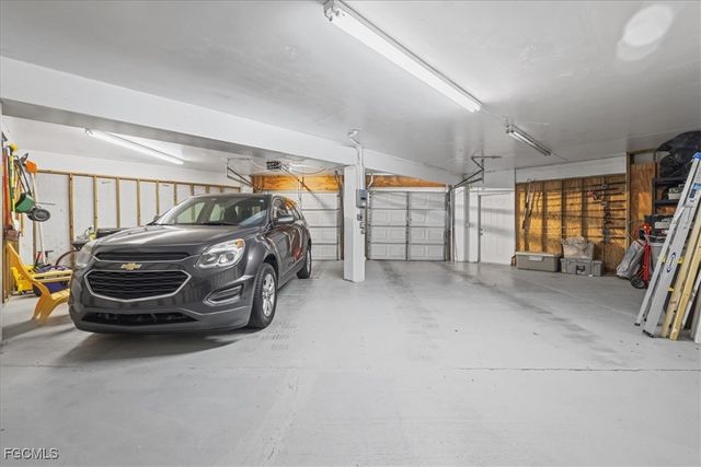 950 Moody RD 111, North Fort Myers, FL 33903