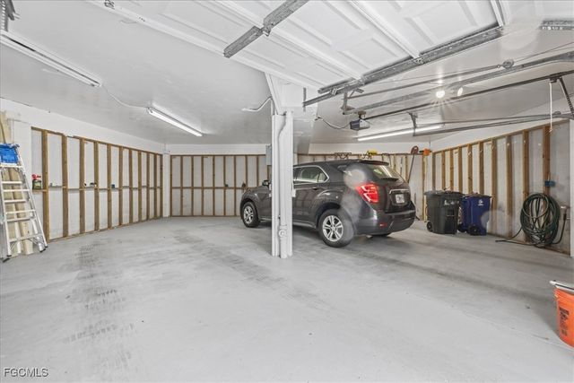 950 Moody RD 111, North Fort Myers, FL 33903