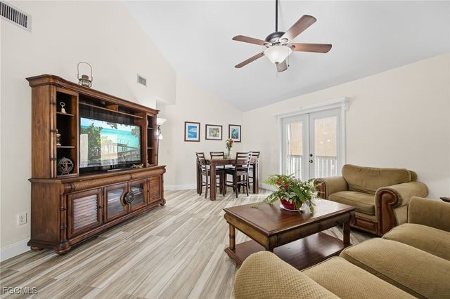 950 Moody RD 111, North Fort Myers, FL 33903