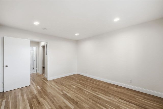 19 Alton Court 2, Brookline, MA 02446