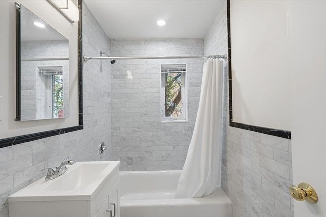 19 Alton Court 2, Brookline, MA 02446