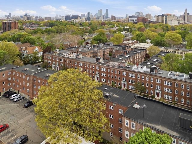 19 Alton Court 2, Brookline, MA 02446