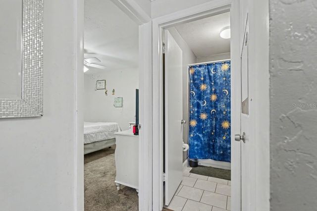 14211 SW 32ND TERRACE ROAD, Ocala, FL 34473