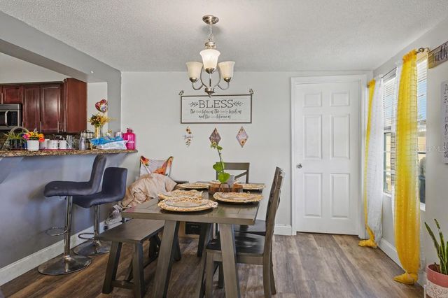 14211 SW 32ND TERRACE ROAD, Ocala, FL 34473