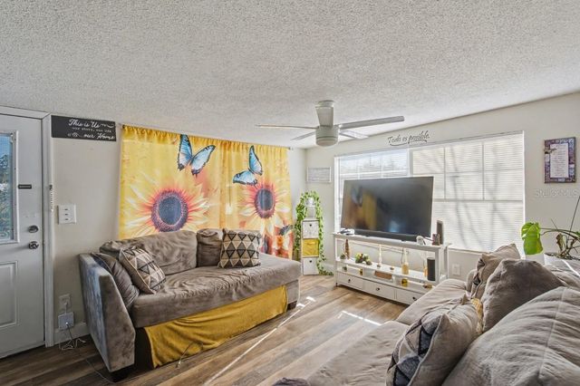 14211 SW 32ND TERRACE ROAD, Ocala, FL 34473