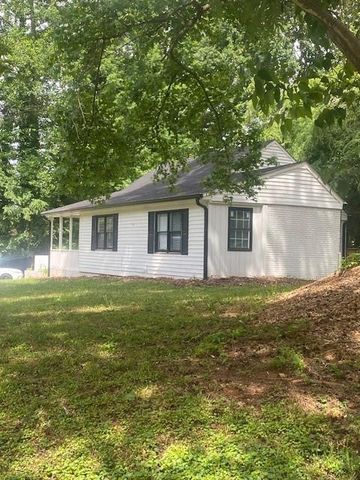 214 Pinewood Lane, Stockbridge, GA 30281