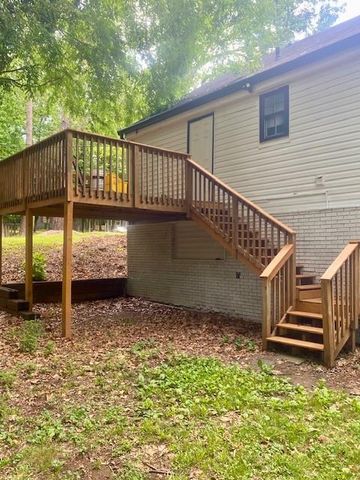 214 Pinewood Lane, Stockbridge, GA 30281