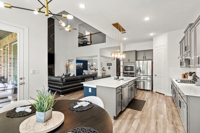 120 Ashleaf DR, Buda, TX 78610