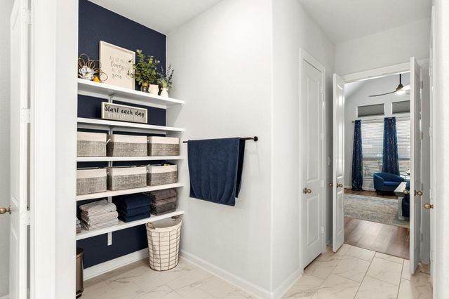 120 Ashleaf DR, Buda, TX 78610