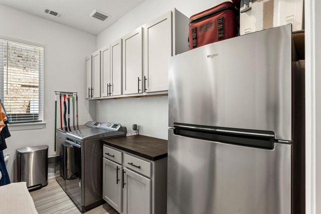 120 Ashleaf DR, Buda, TX 78610