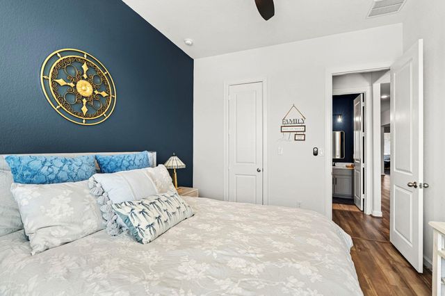 120 Ashleaf DR, Buda, TX 78610