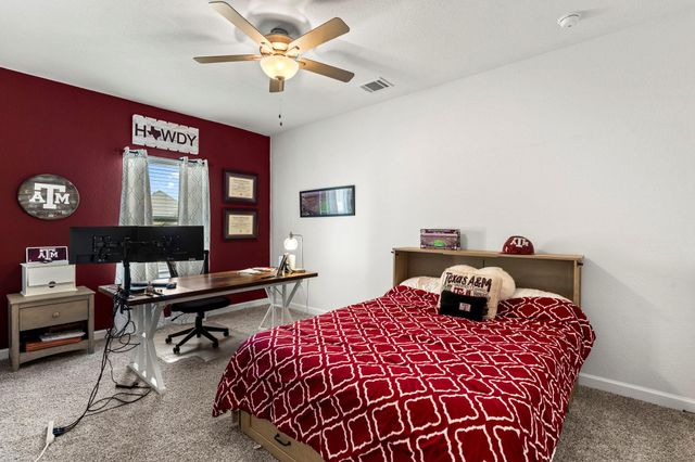 120 Ashleaf DR, Buda, TX 78610