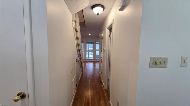 134 Winders LN, Yorktown, VA 23692