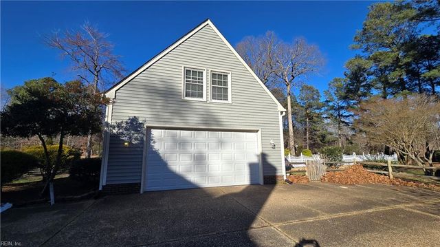134 Winders LN, Yorktown, VA 23692