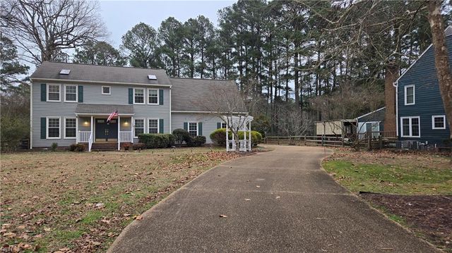 134 Winders LN, Yorktown, VA 23692