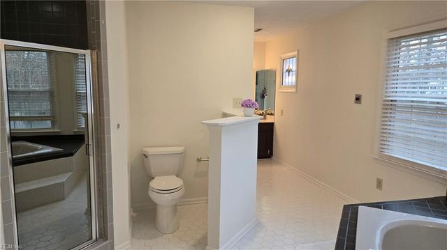 134 Winders LN, Yorktown, VA 23692