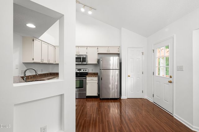102 Glensford Way, Cary, NC 27513